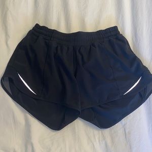 Lululemon Hotty Hot 4” Shorts